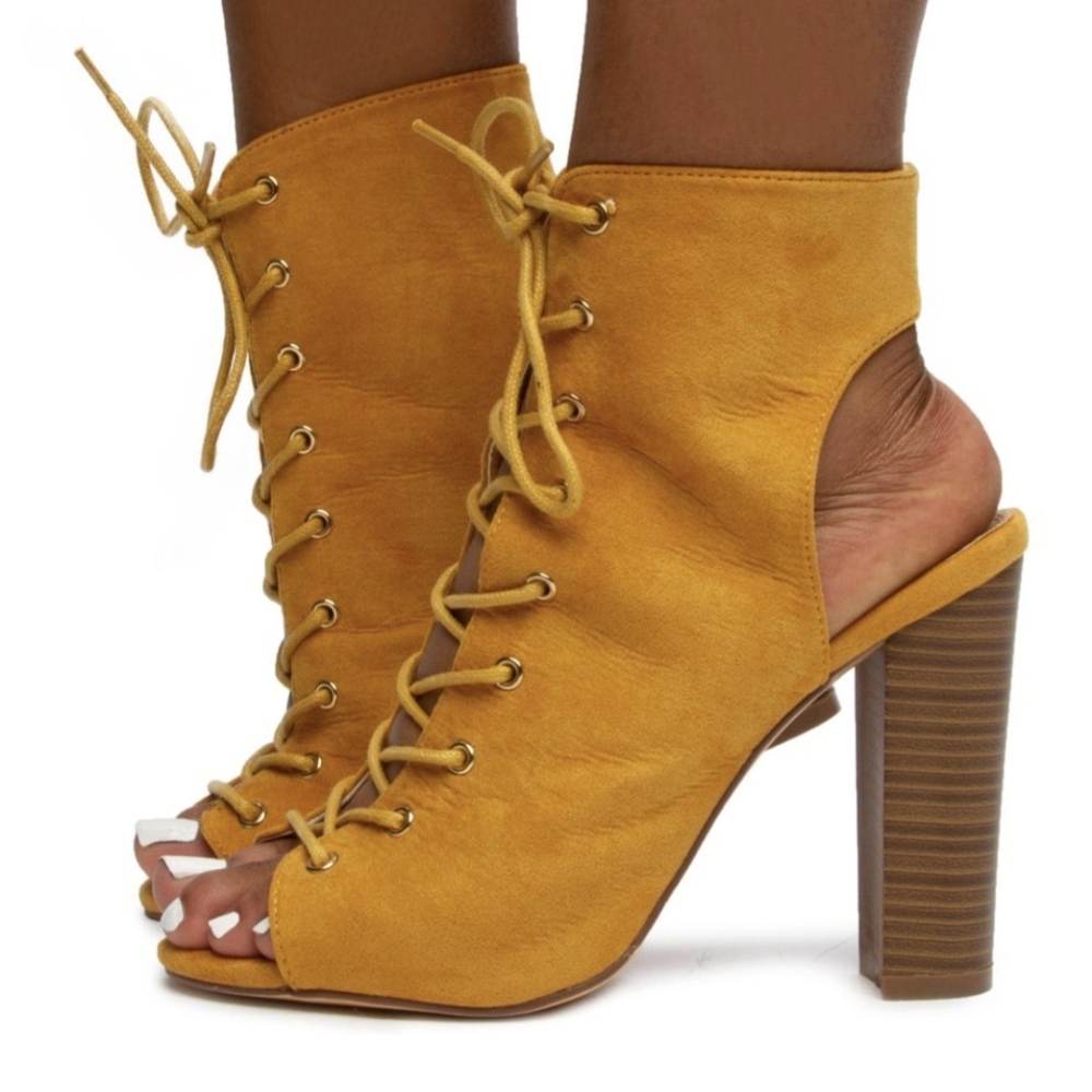 Liliana Sage-11A Heeled‎ Lace-Up Boots - Size 11